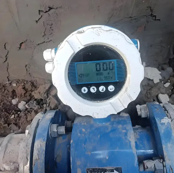 קצב זרימת מי ים באמצעות מד מגנטי seawater flow rate by magnetic meter