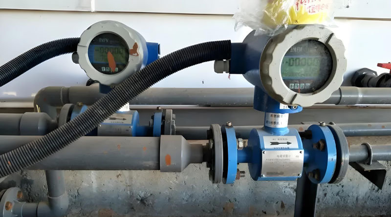 Volume or mass flow measurement
