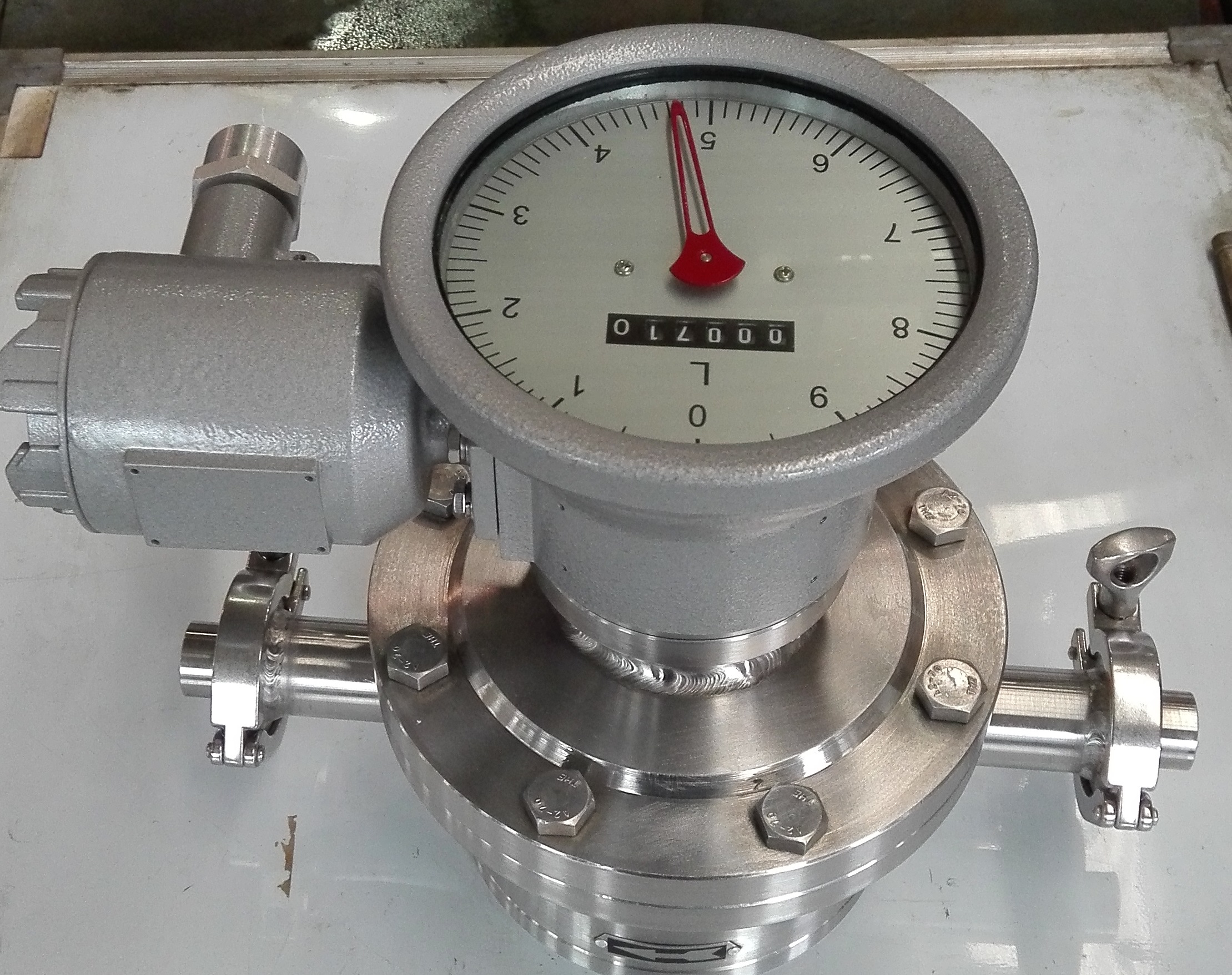 מד זרימת הילוכים סניטרי סגלגל sanitary oval gear flow meter